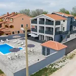 Appartement Natalija1 *