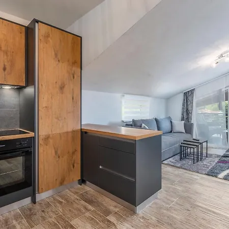 Natalija1 Apartman *