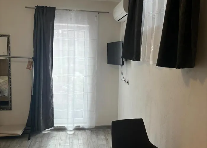 Natalija1 Apartment *